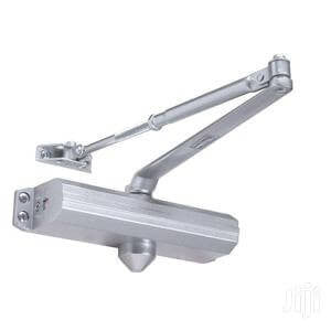 ZKTeco medium-duty silver door closer for access control. Suitable for doors weighing 60-85 kg. Enhances security in homes and businesses.