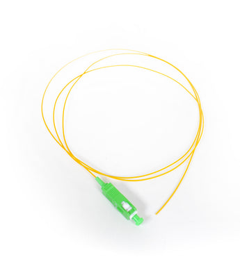 Acconet SC/APC single-mode fiber optic pigtail, 1 meter length, for splicing and termination in fiber optic networks.
