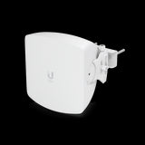 Ubiquiti Wave-AP: a 60GHz/5GHz access point with a 30-degree antenna, designed for wireless point-to-multipoint deployments. Includes POE injector.