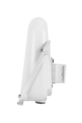 HPE Networking Instant On AP27: Outdoor WiFi 6 access point providing reliable wireless coverage for demanding business environments.