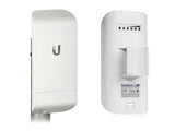 Ubiquiti NanoStation M2 Loco: Compact 2GHz 8dBi radio for wireless point-to-point, includes PoE injector. White casing.