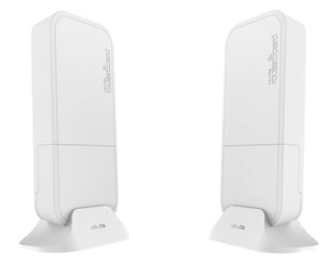 MikroTik wAP 60 Kit: Two small white wireless units for establishing a high-speed, point-to-point 60GHz wireless connection.